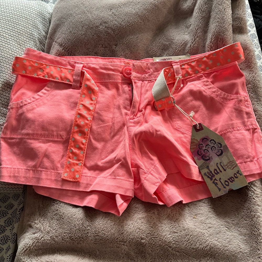 Wallflower Pink Women's Shorts